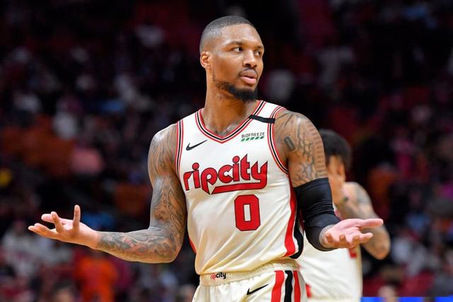 湖人官宣又签一名后卫 上赛季战湖人狂砍23+17